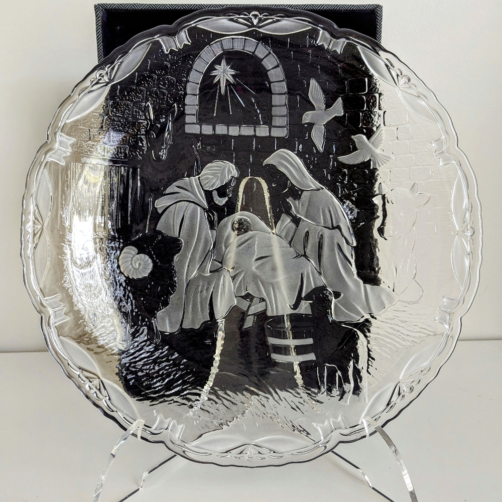MIKASA 15" Nativity Etched Crystal Glass Serving Platter Christmas Centerpiece